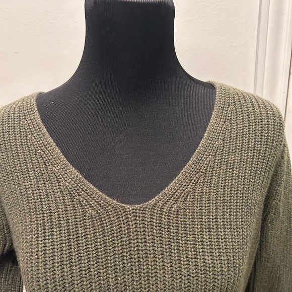 J.Crew Mercantile army Green V-neck knit cotton sweater XS oversized - Picture 3 of 7